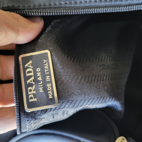 Prada Duffle bag 22x12 black - Picture 10 of 10